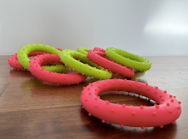 πΎπ Life in the Outback Delightful Chewy Rings Dog Toy πΆπ΅
