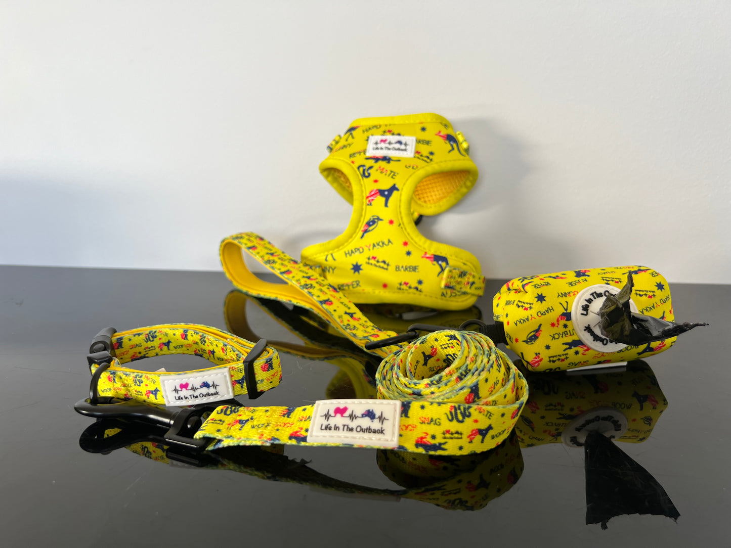 Outback Slang Adventure Poop Bag Holder ๐พ๐ฆ๐บ