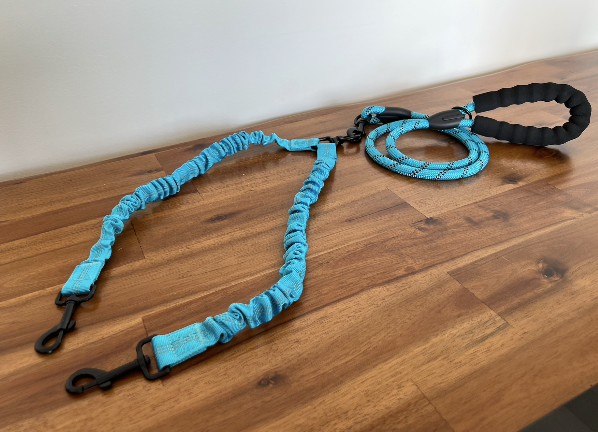 🎖️🐾 High-Quality Nylon Dual Dog Leash 🐶🐕 - Ideal for Walking, Training Small, Medium & Large Dogs 🦴🌳 - Innovative Split Design to Walk 2 Dogs at Once 🐾🐾🎉