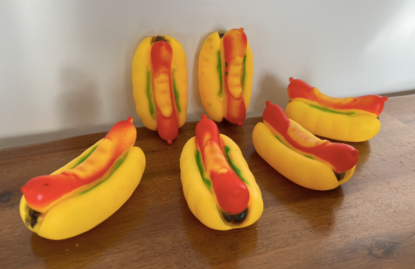 🐶 Life in the Outback Yummy Chewy Squeaky Hotdog Dog Toy 🌭🎉